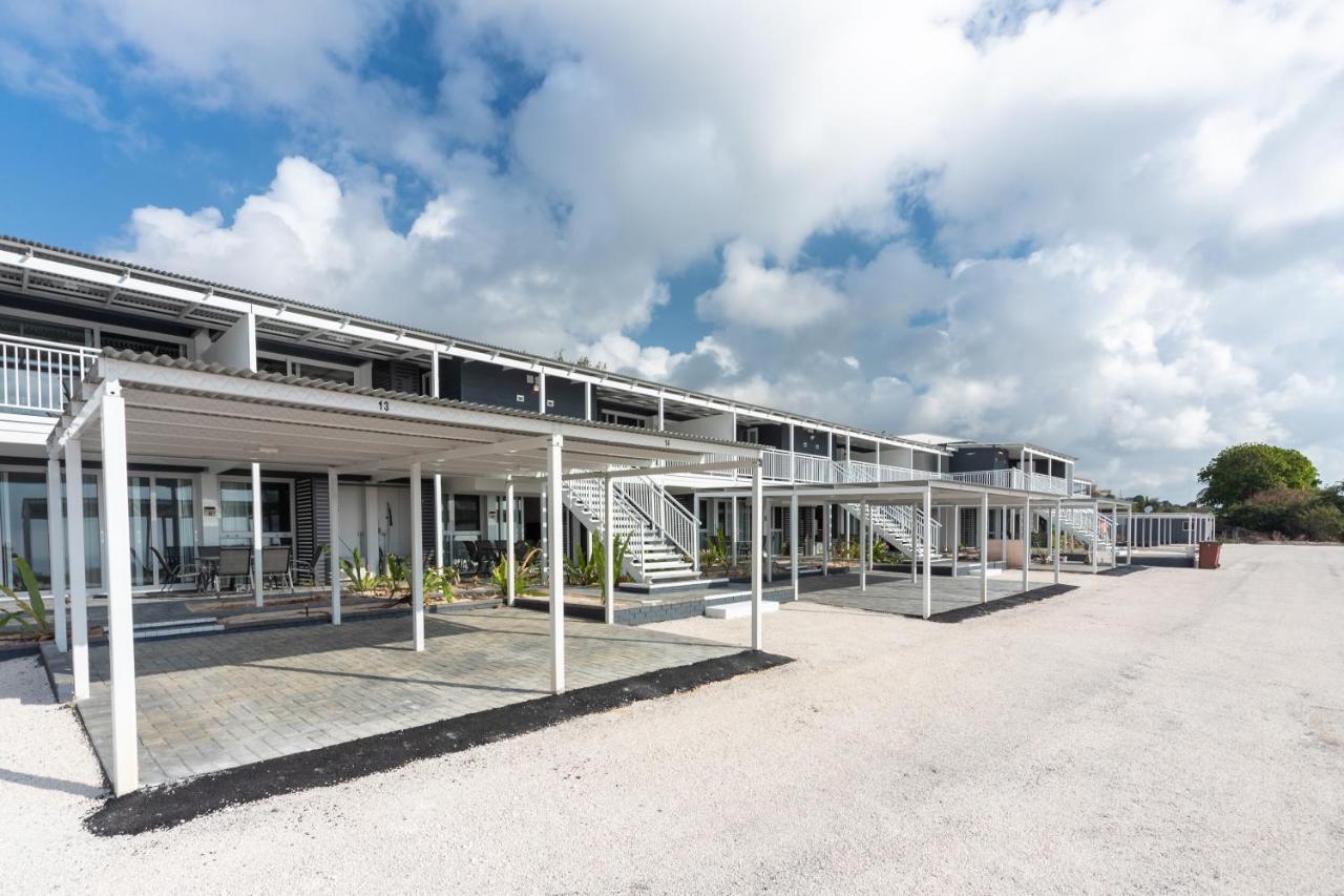 Christmas Island Apartments Flying Fish Cove Exterior photo
